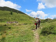 64 Ed eccoci al Lago delle trote (2109 m)